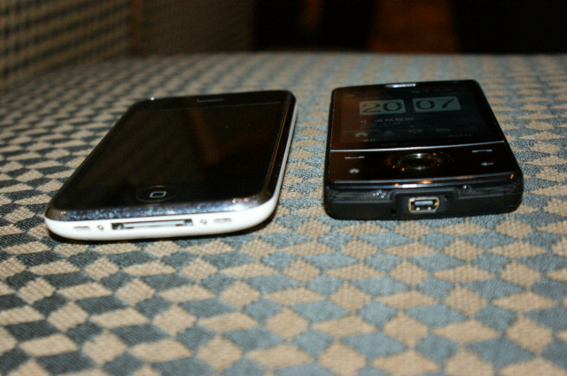 Touch Diamond vs iPhone2.jpg